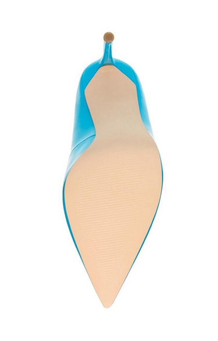 Vala Blue Pumps