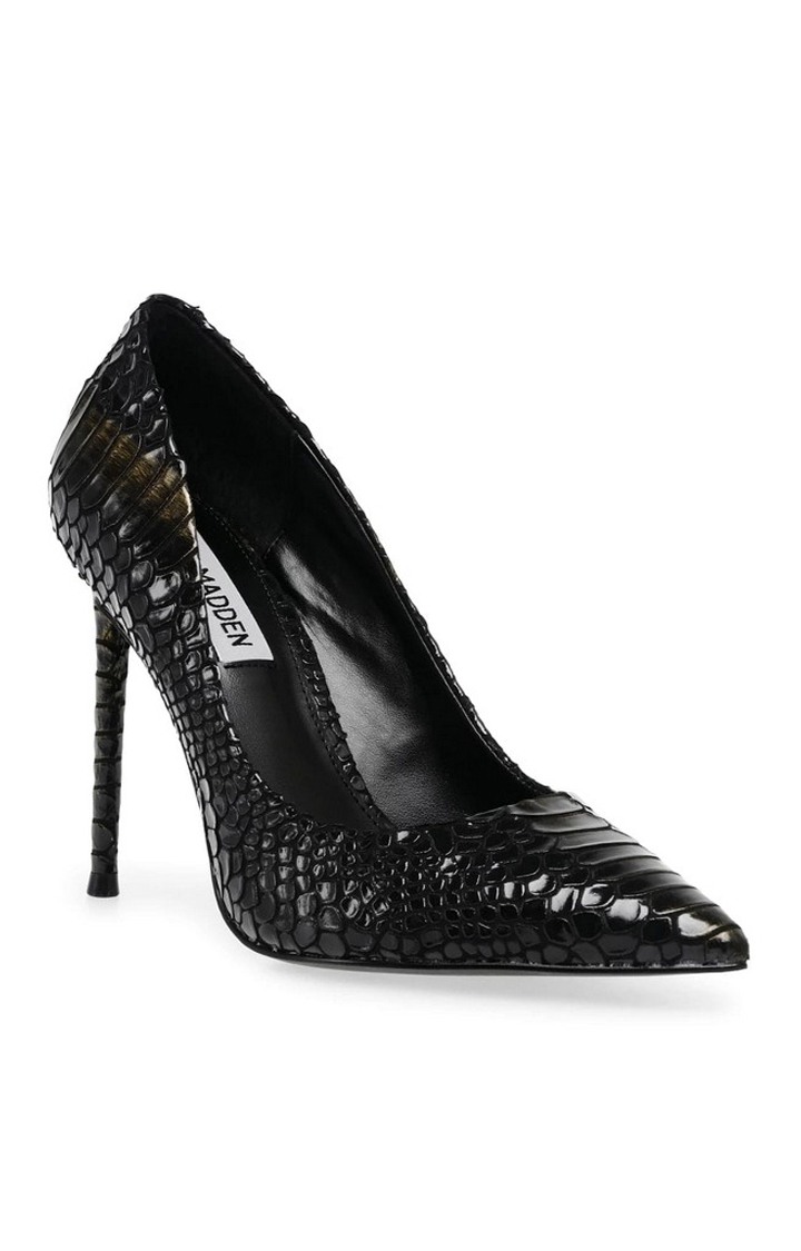 Vala Black Pumps