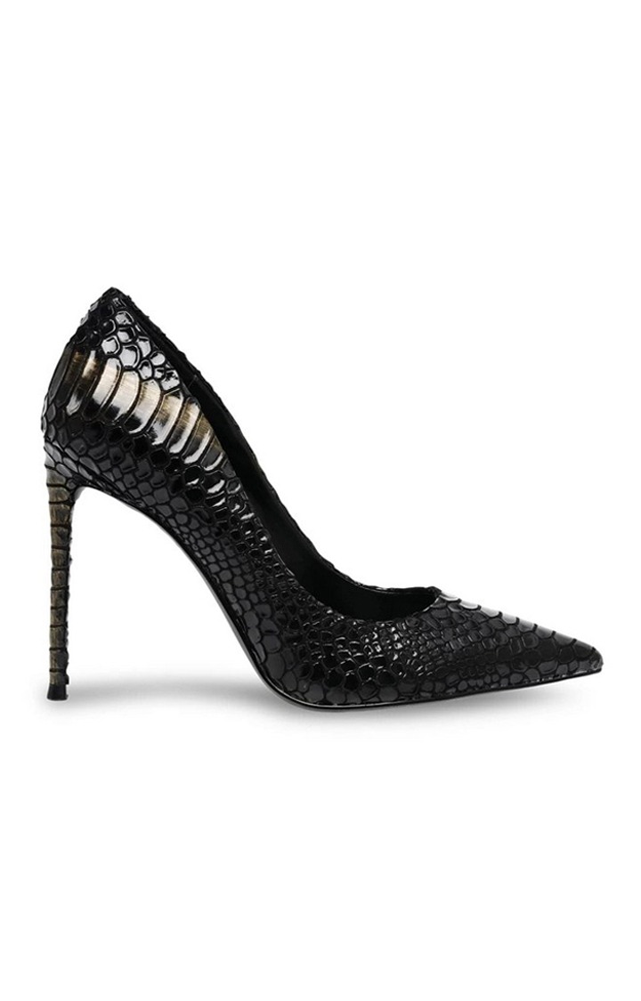 Vala Black Pumps