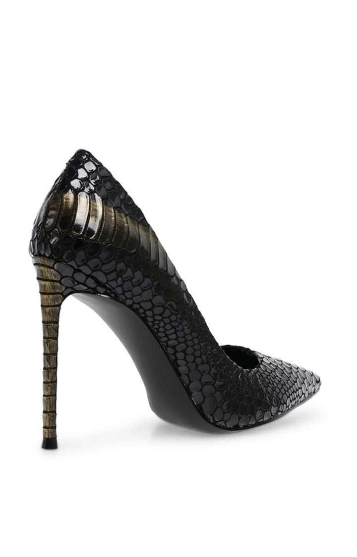 Vala Black Pumps