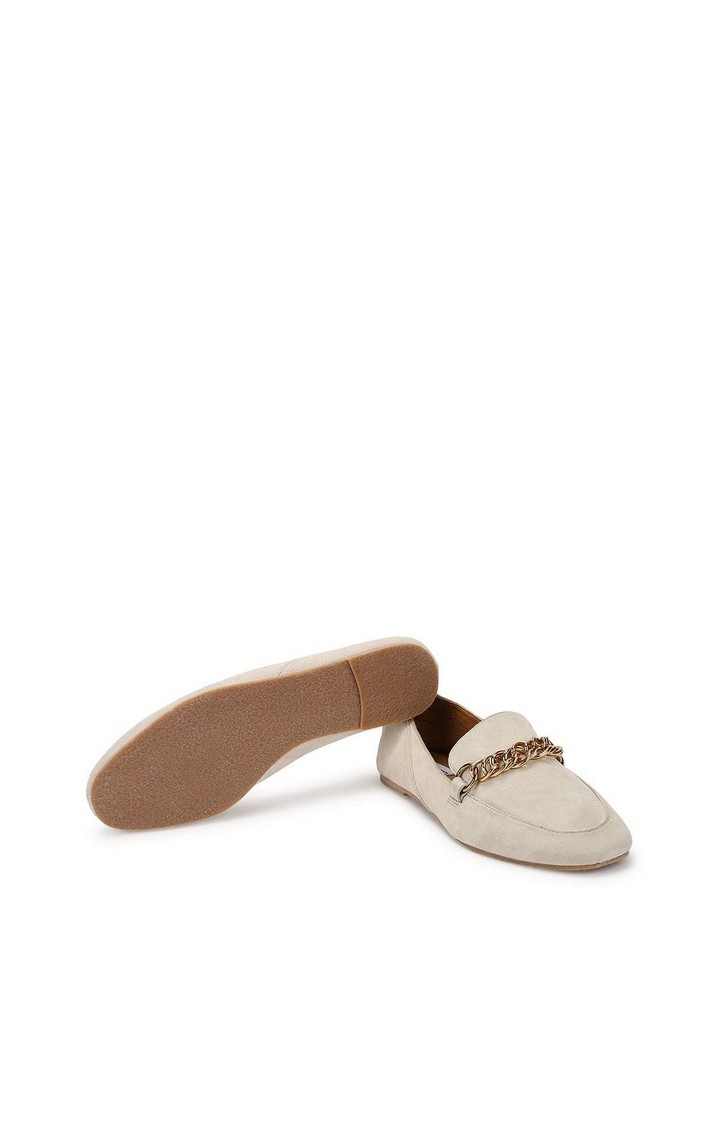 Soprano Beige Closed Flats & Ballerinas