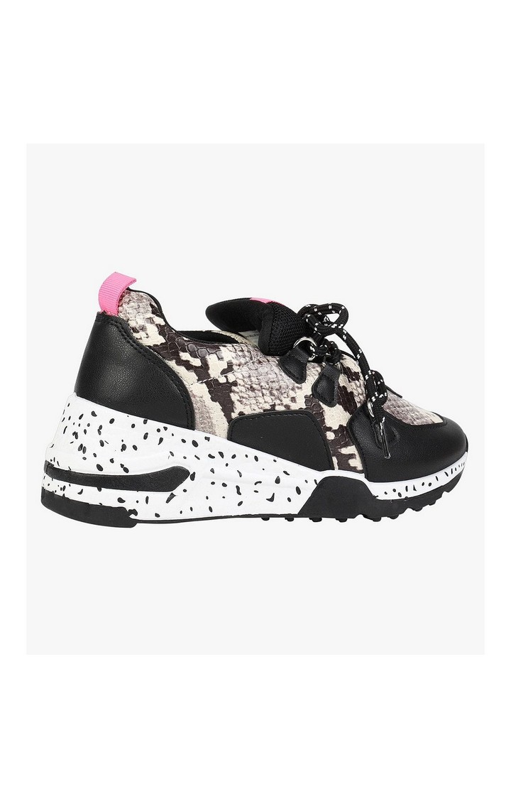 Akima Black Sneakers
