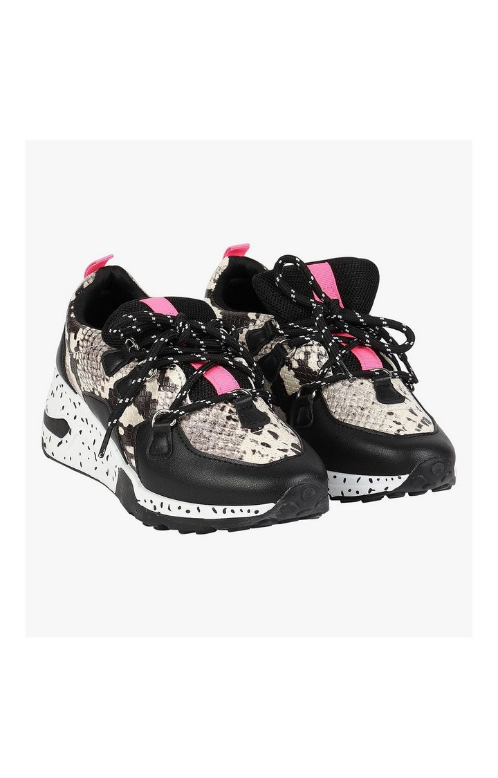 Akima Black Sneakers