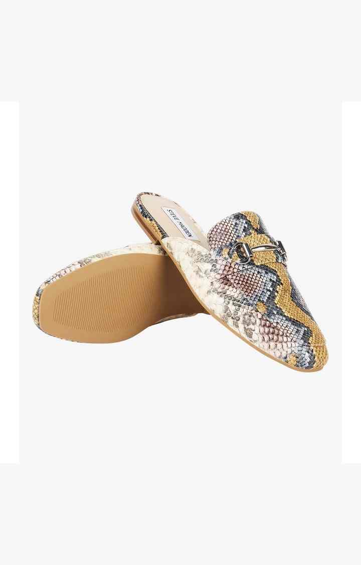 Kori Multi Closed Flats & Ballerinas