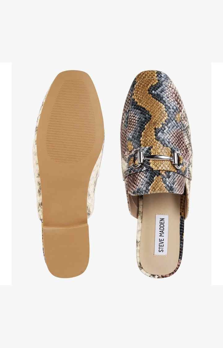 Kori Multi Closed Flats & Ballerinas