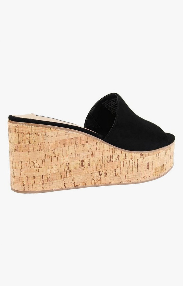 Desiree Black Wedges