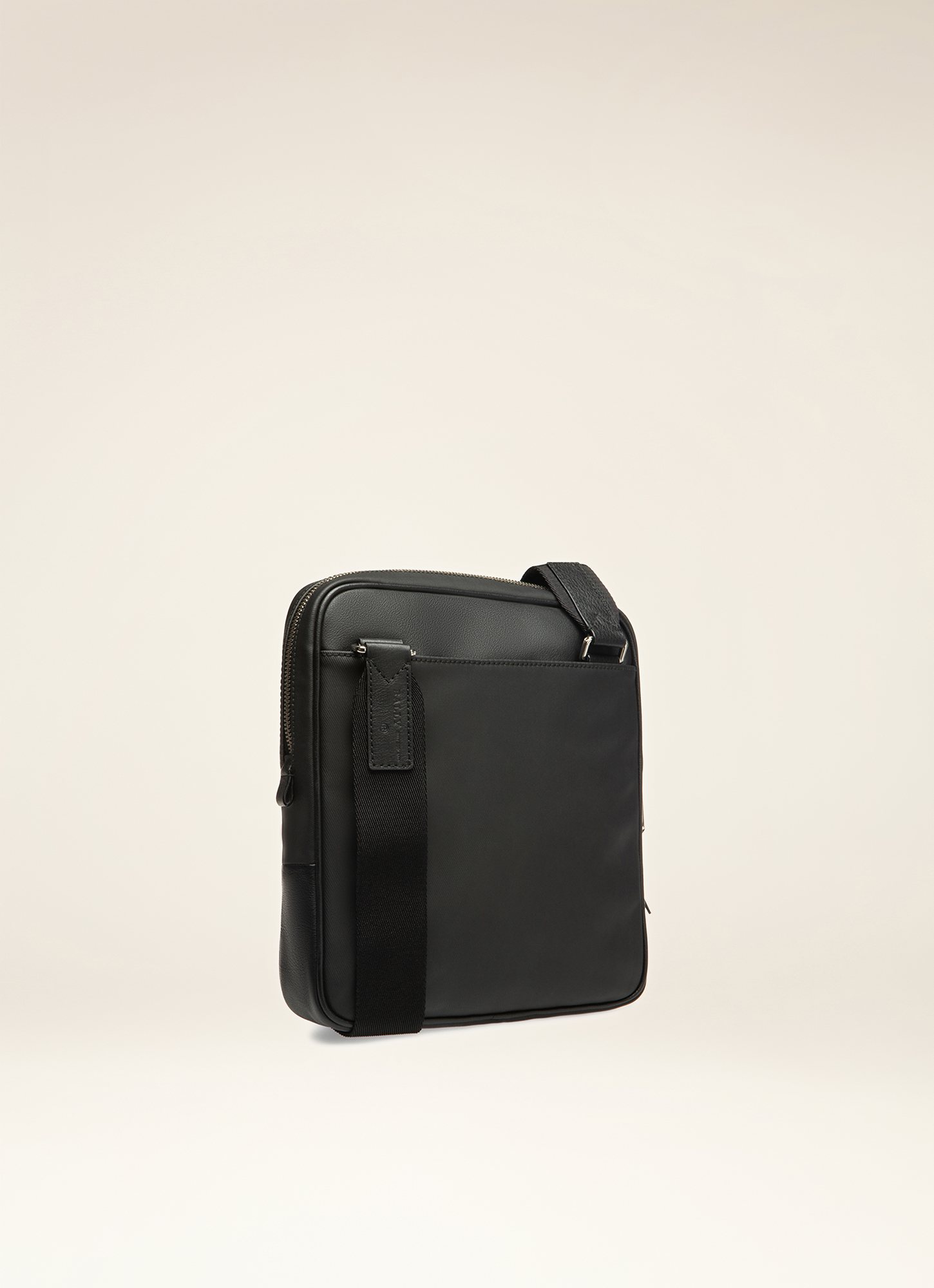 Visso Cross Body Bag