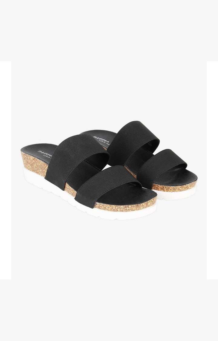 Nikkii Black Wedges