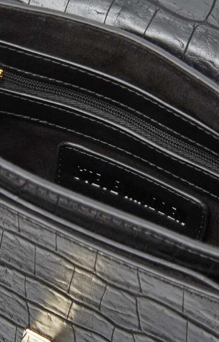 Bbria Black Handbags