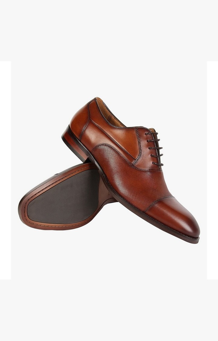 Proctr Brown Tie-Ups & Dress Loafers