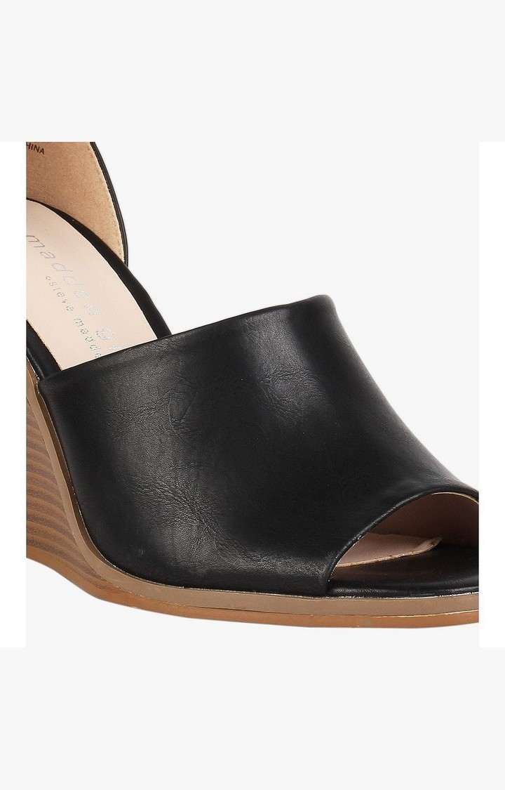 Garlandd Black Wedges