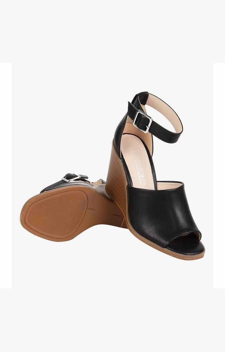 Garlandd Black Wedges