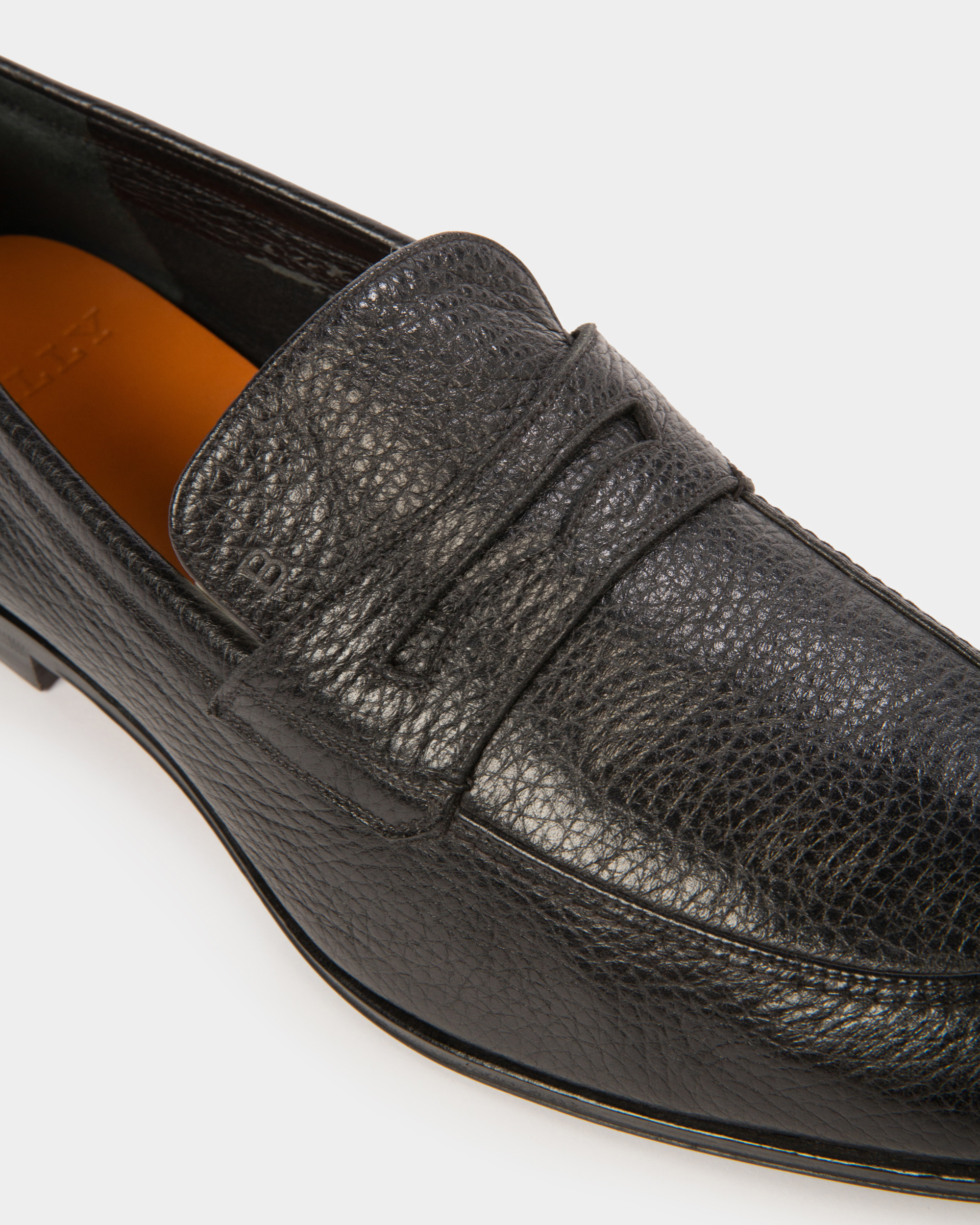 Webb U Leather Loafers