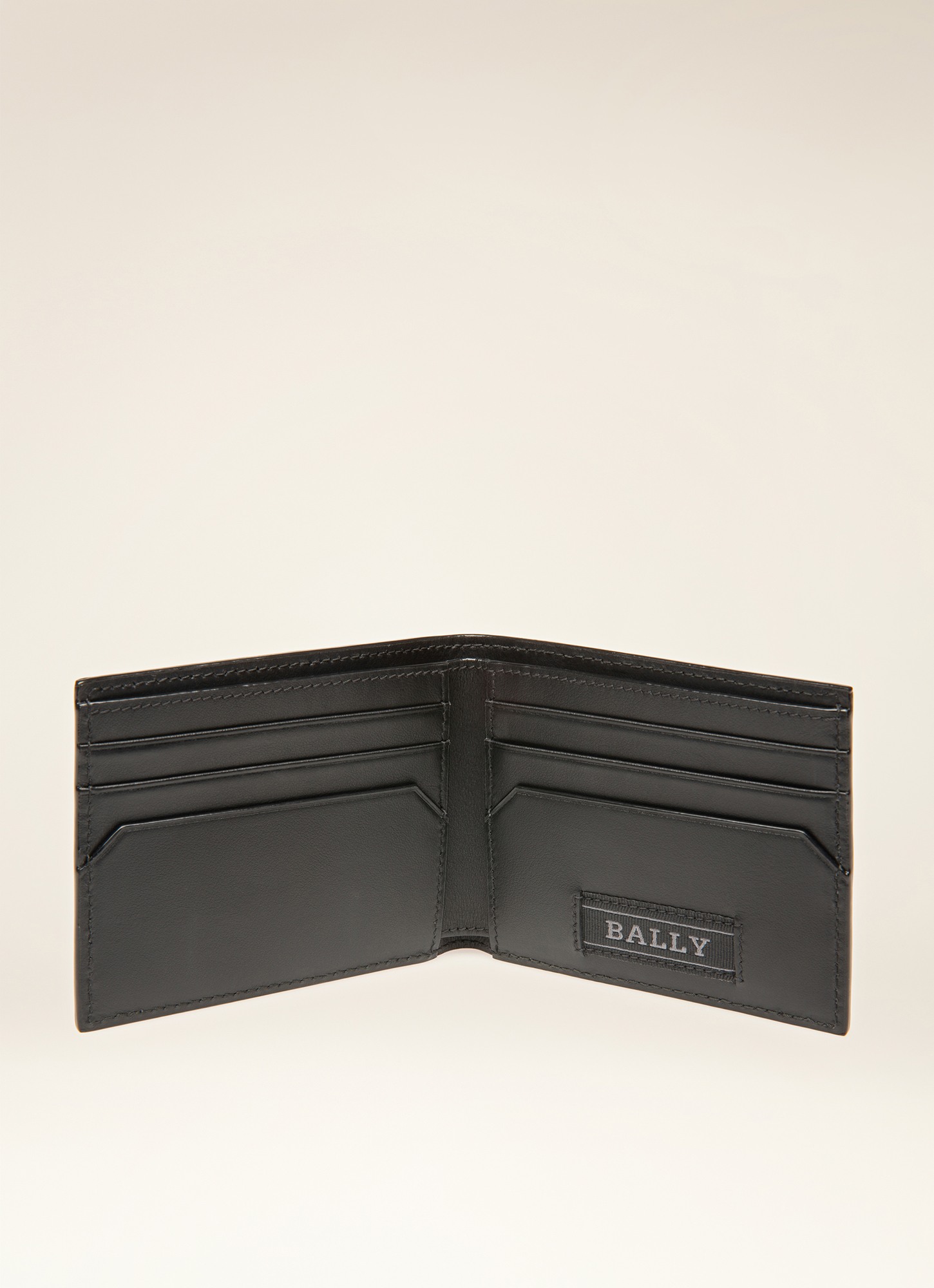 Bevye Leather Wallet In Black
