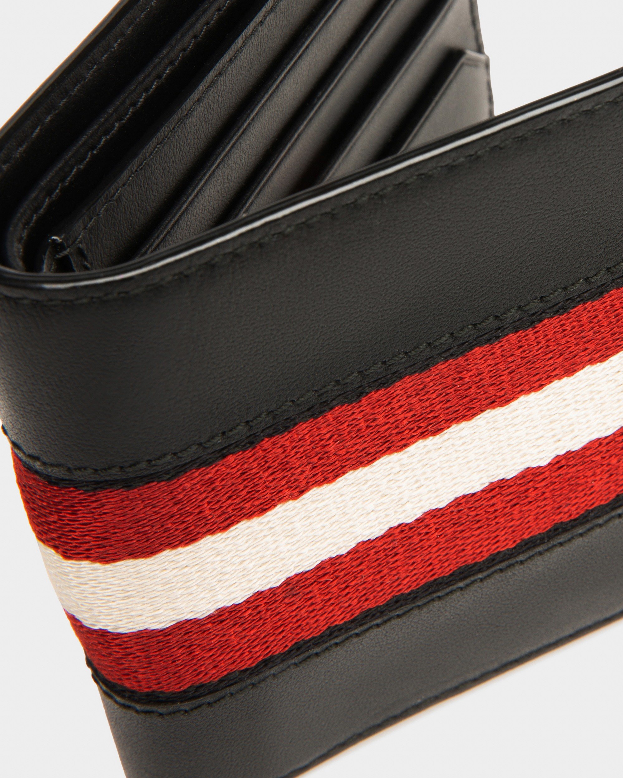 Brasai Leather Wallet In Black