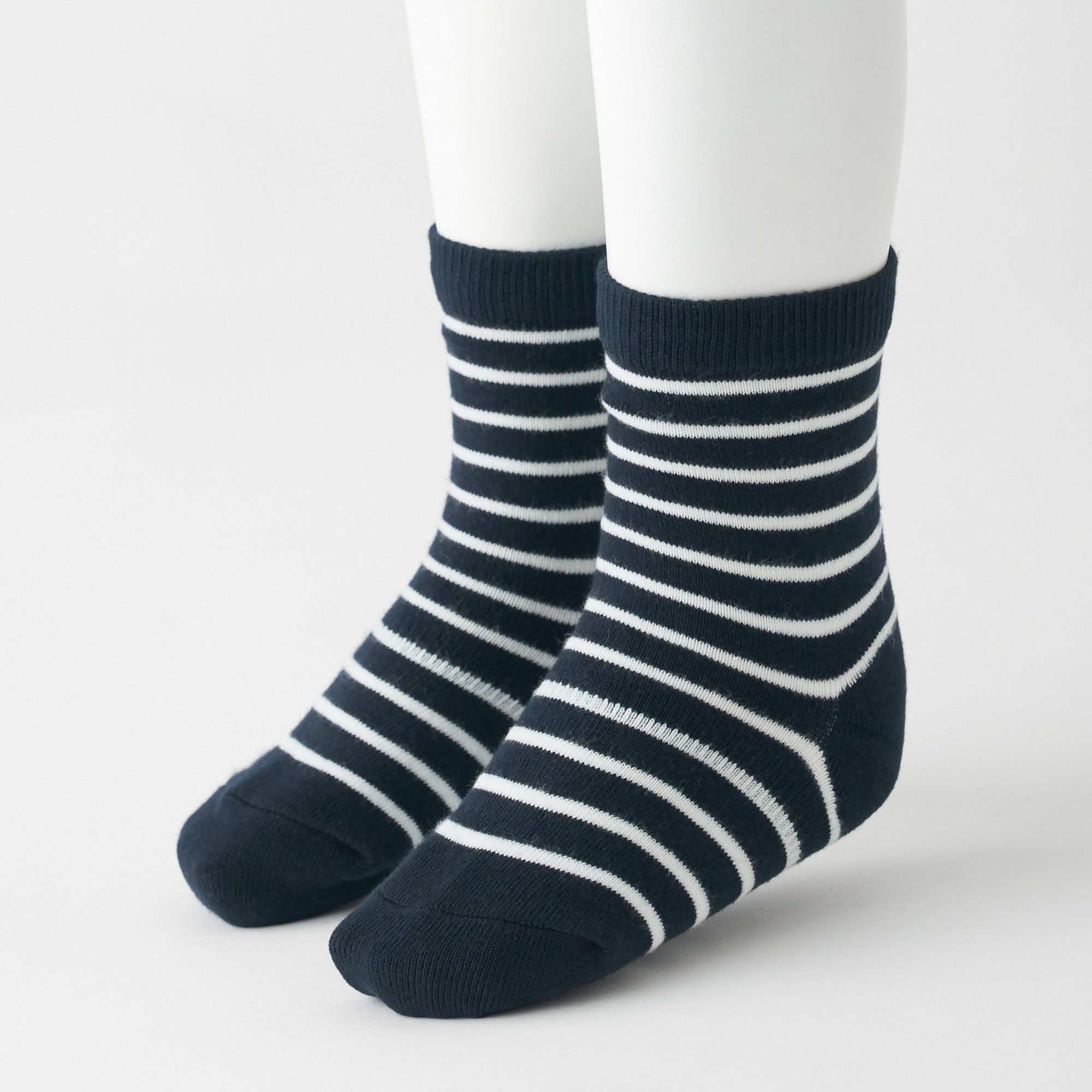 MUJI | GOOD FIT RIGHT ANGLE ONE SIZE FITS ALL SOCKS (KIDS/BORDER)