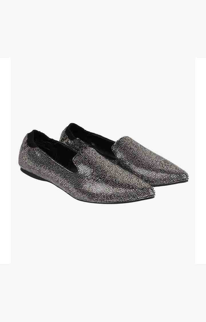Frankie-R Black Closed Flats & Ballerinas
