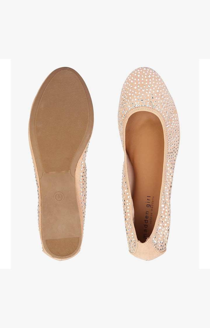 Rylie Beige Closed Flats & Ballerinas