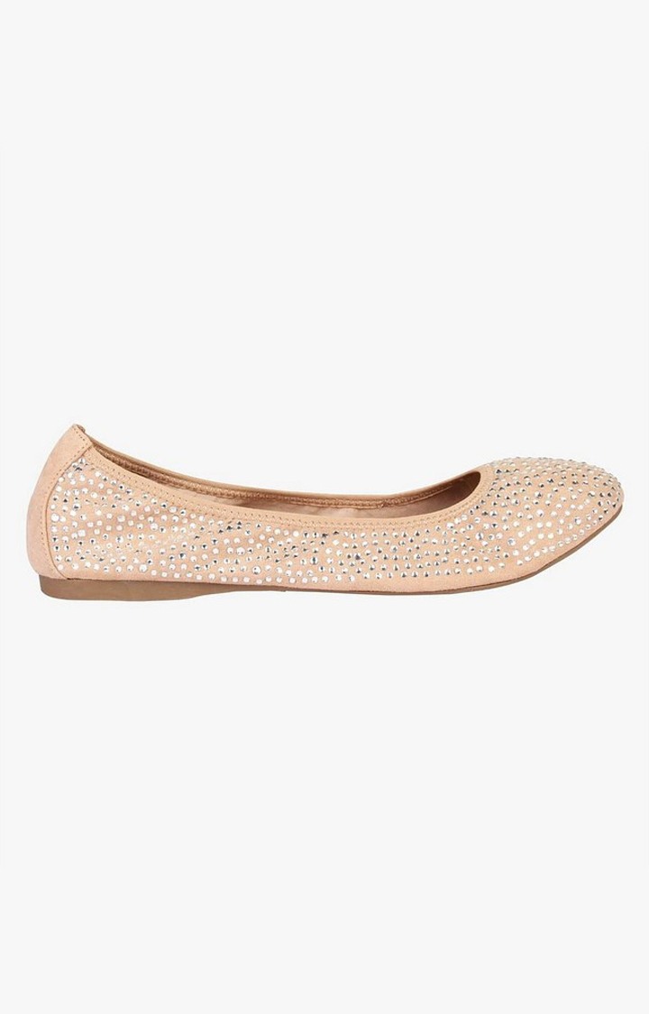 Rylie Beige Closed Flats & Ballerinas