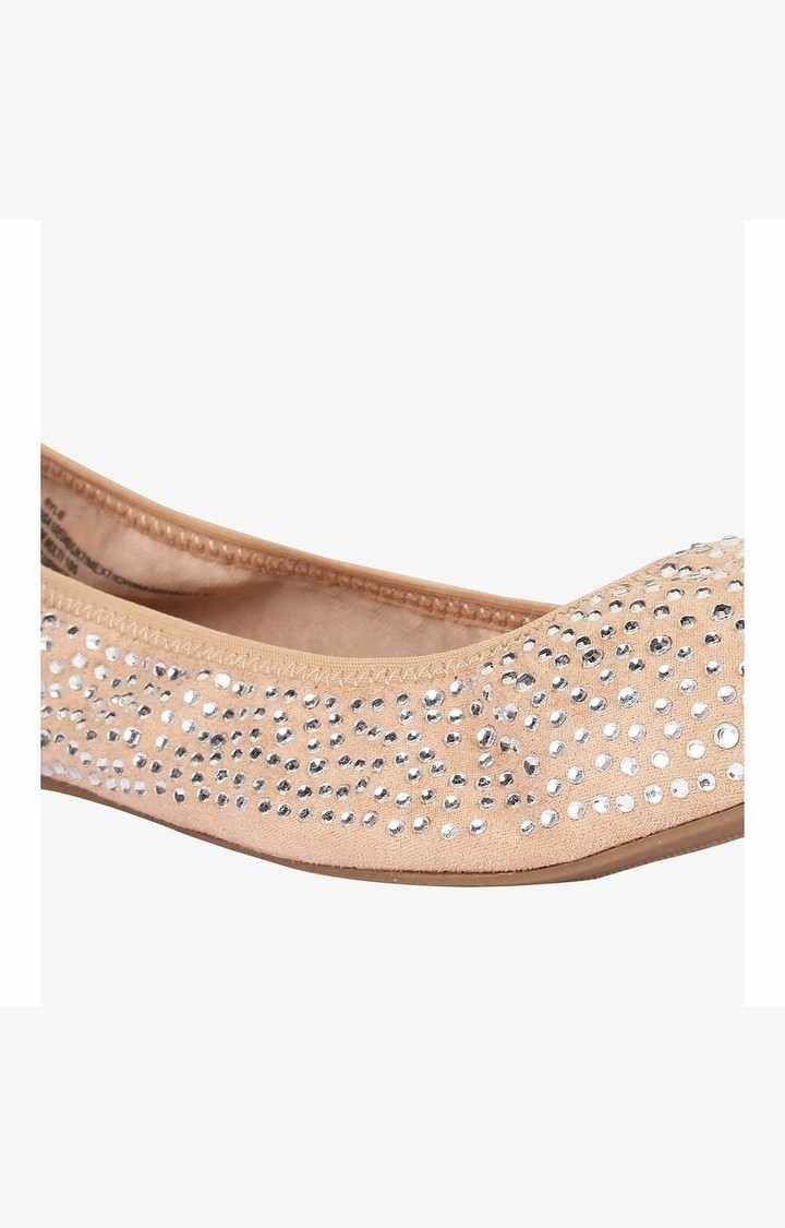 Rylie Beige Closed Flats & Ballerinas