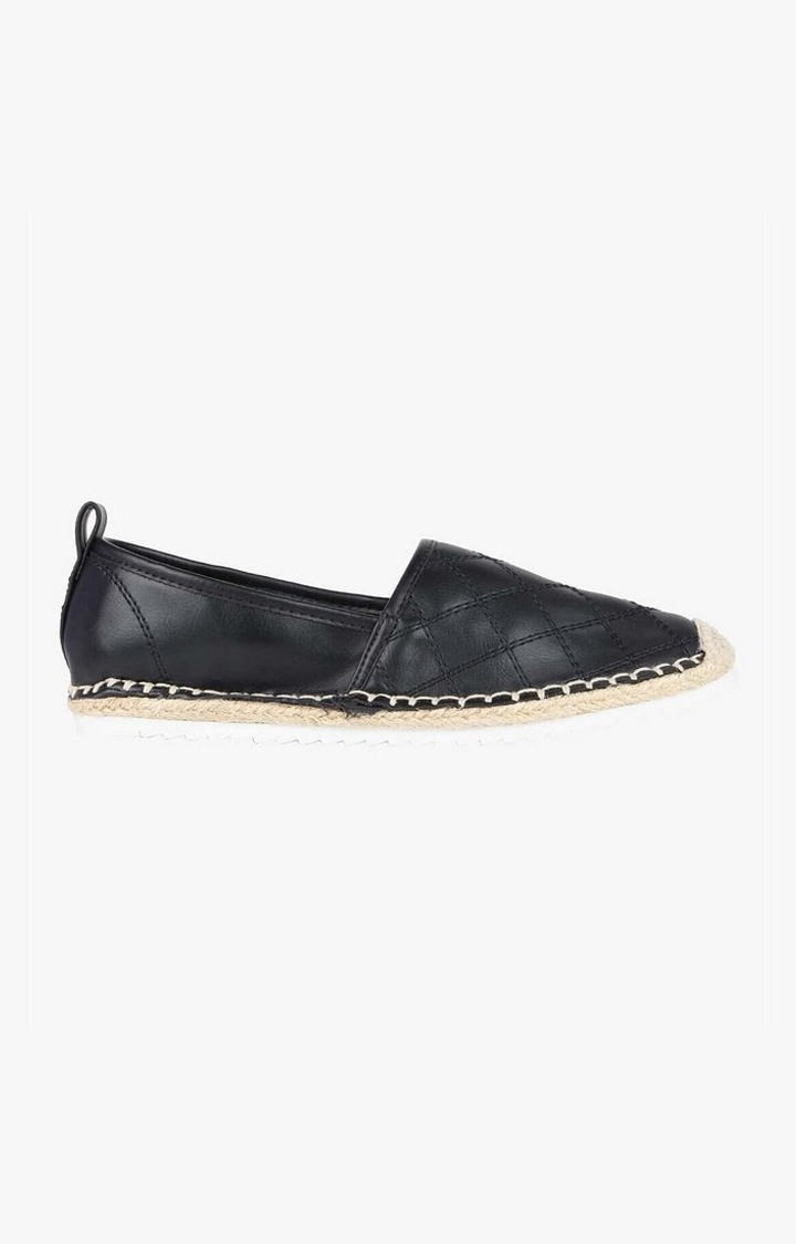 Ella Black Closed Flats & Ballerinas