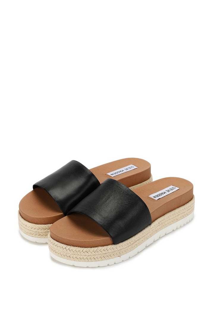 Tazer Black Wedges
