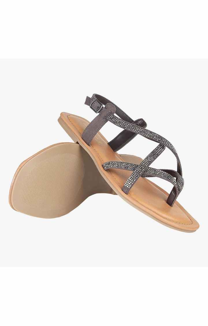 Ayyla Metallic Flats