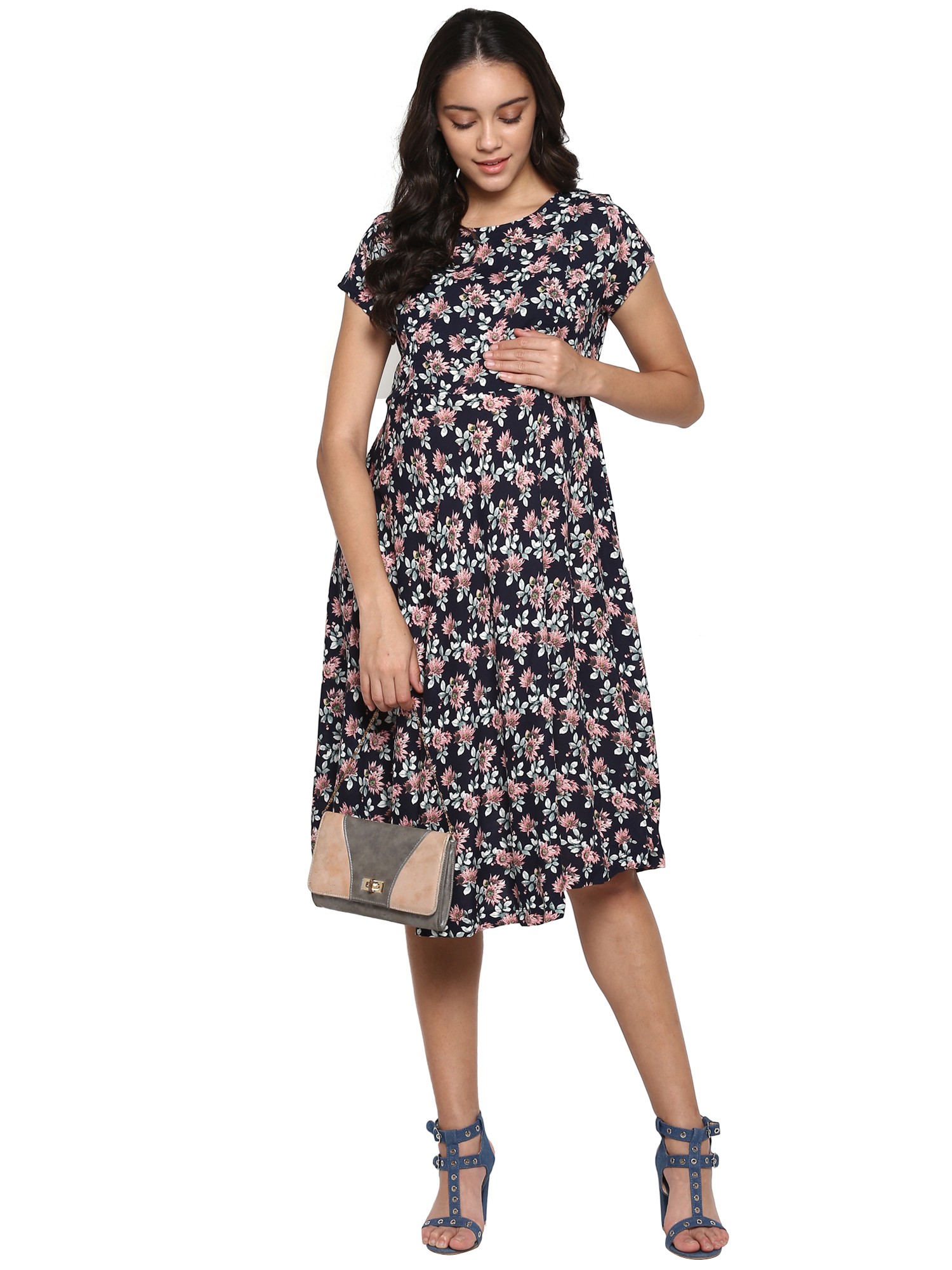 https://cdn.fynd.com/v2/falling-surf-7c8bb8/fyprod/wrkr/products/pictures/item/free/original/000000410258466005/si5motEzz-MCMD4-1.jpg