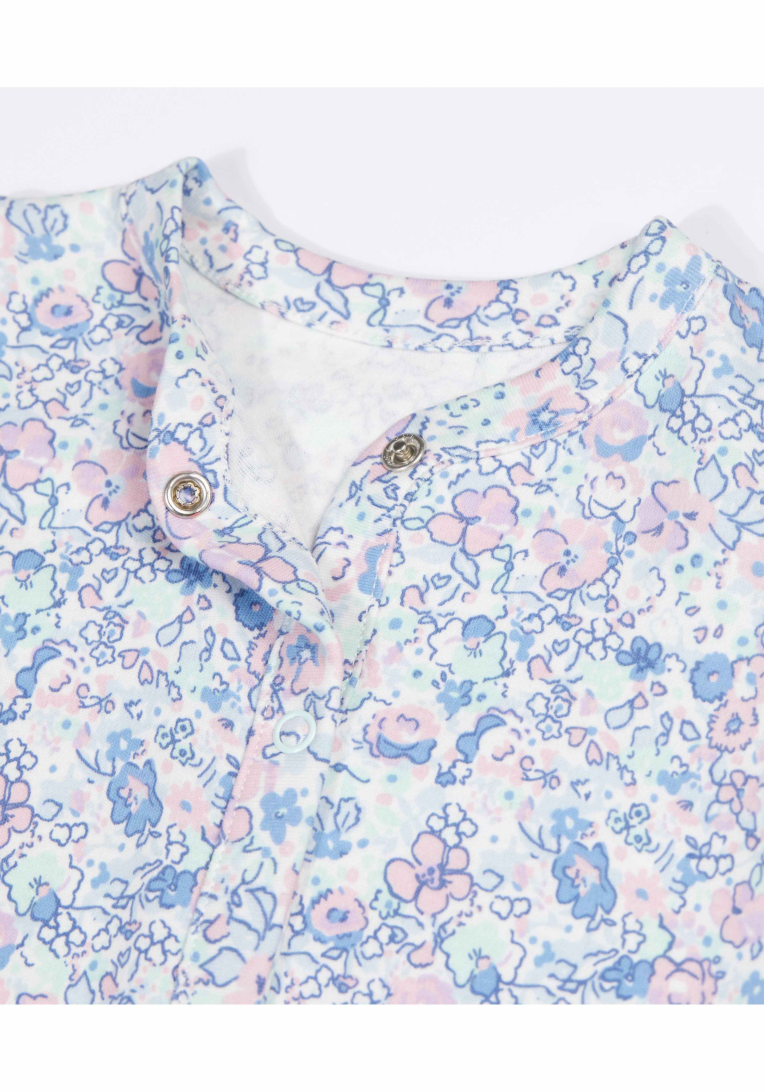 https://cdn.fynd.com/v2/falling-surf-7c8bb8/fyprod/wrkr/products/pictures/item/free/original/000000410259459005/puhUyf847V-VD672-3.jpg