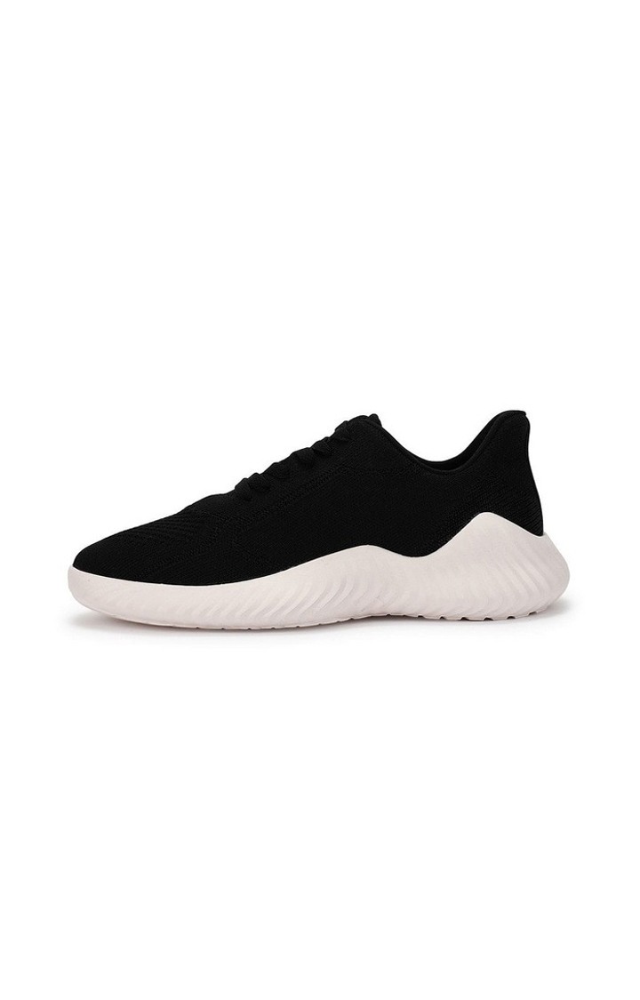 Vaughn Black Sneakers