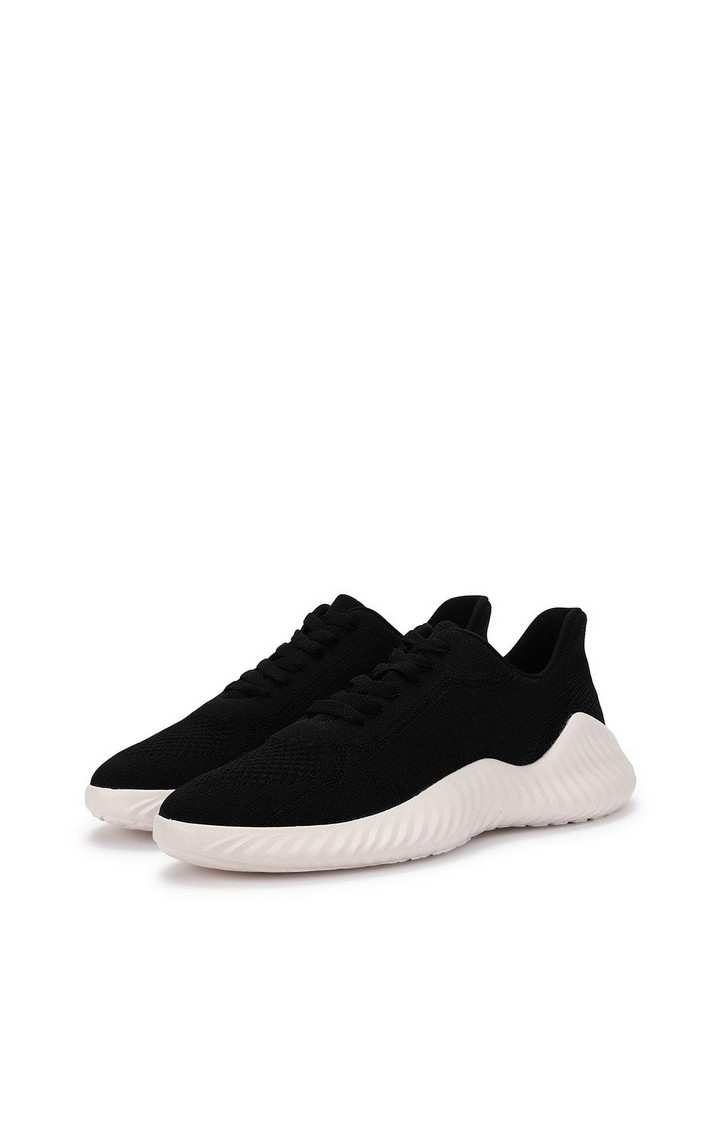 Vaughn Black Sneakers