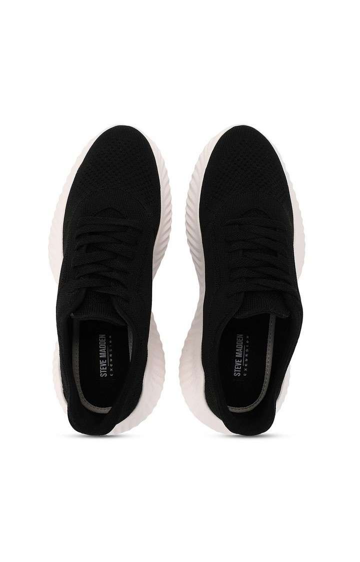 Vaughn Black Sneakers