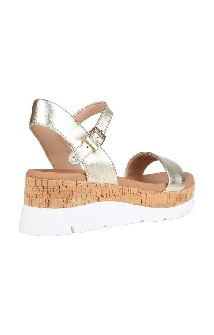 Roselita Gold Wedges