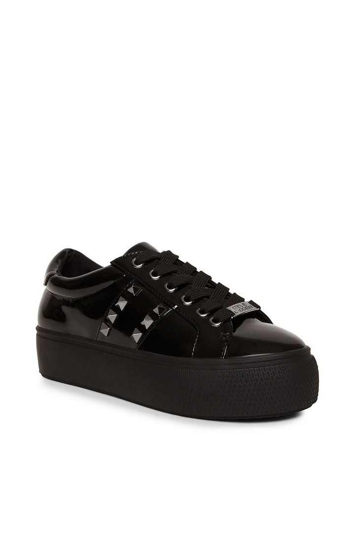 Escala Black Sneakers