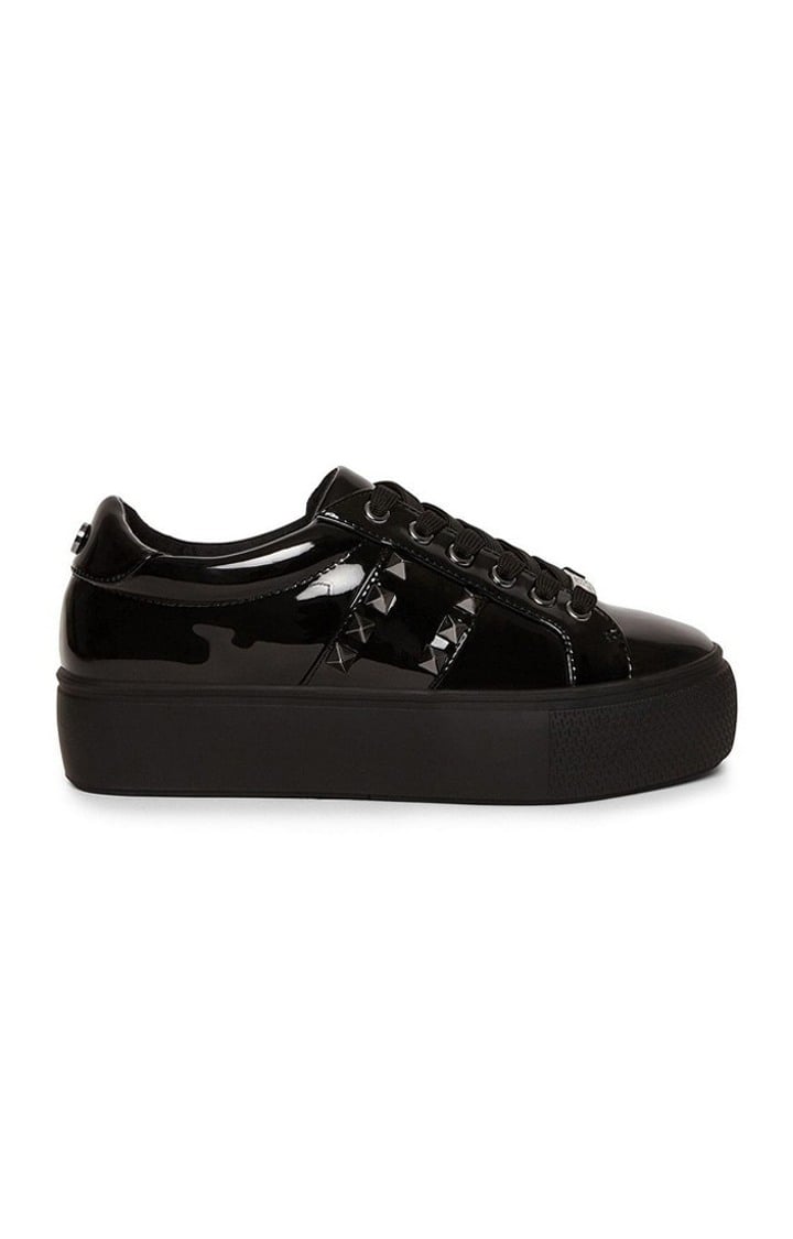 Escala Black Sneakers