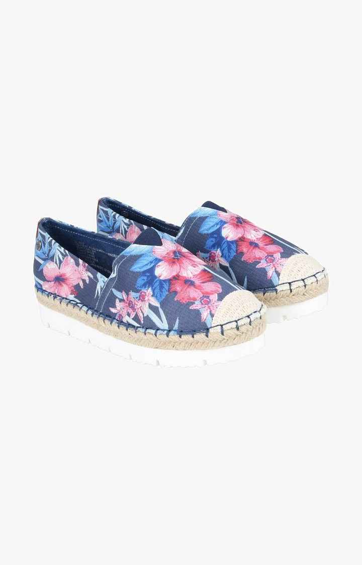 Blloom Blue Closed Flats & Ballerinas