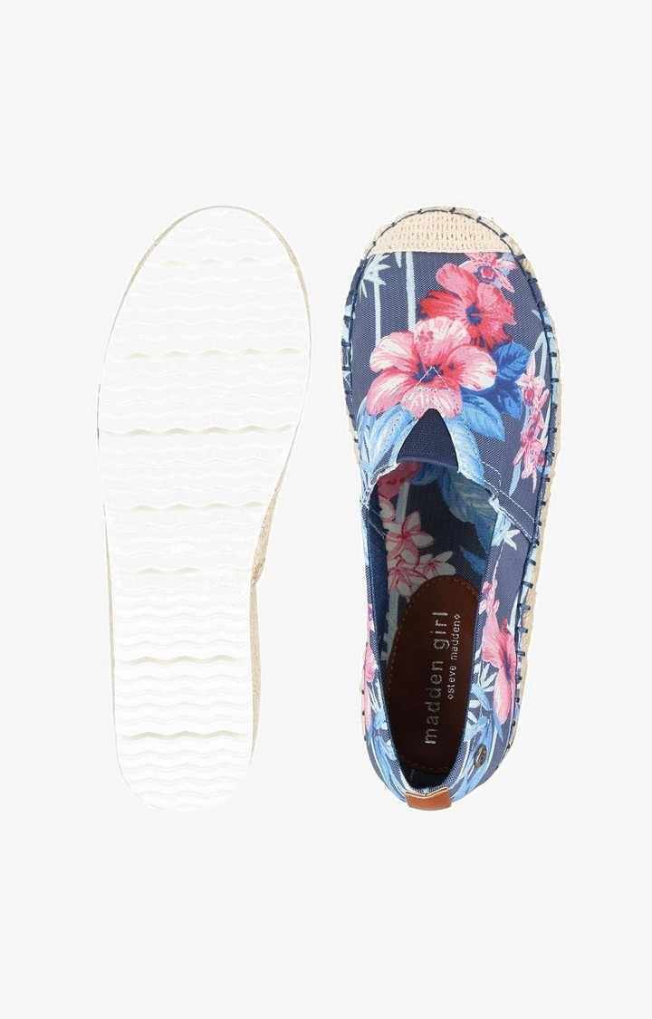Blloom Blue Closed Flats & Ballerinas