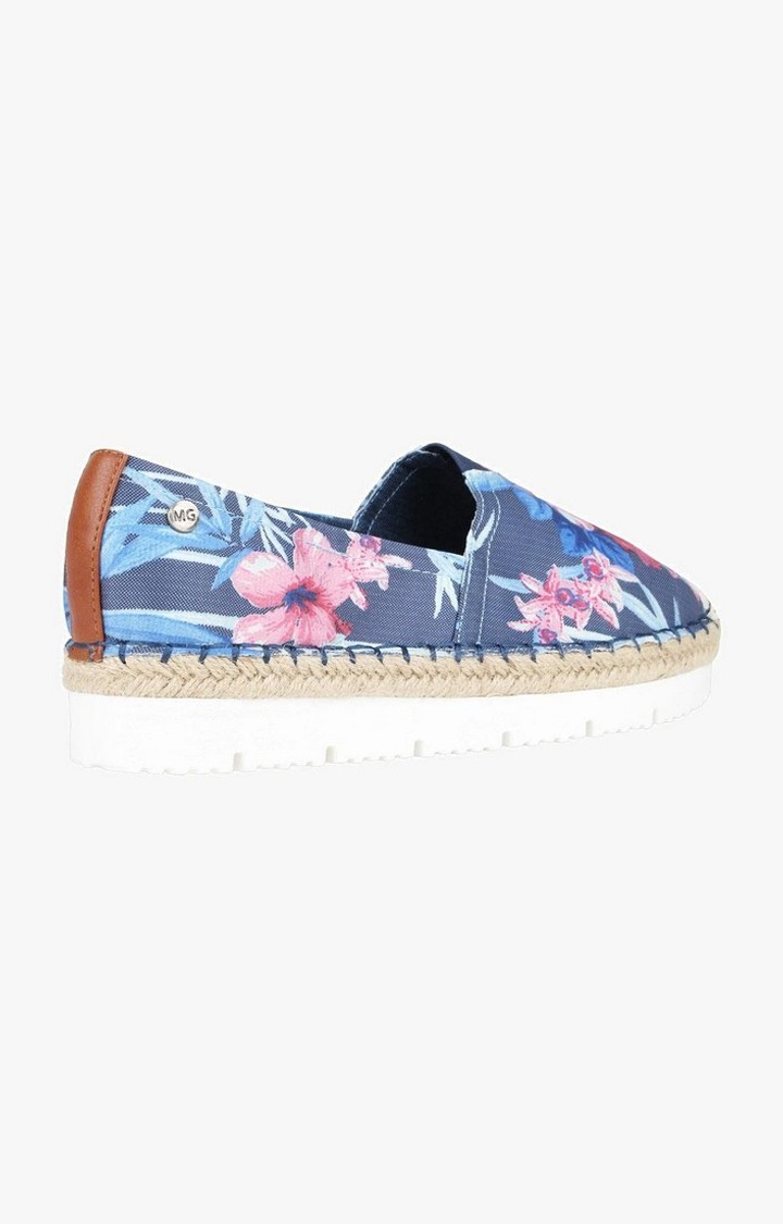 Blloom Blue Closed Flats & Ballerinas