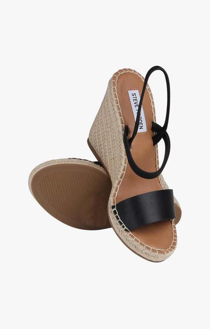 Mckenzie Black Wedges