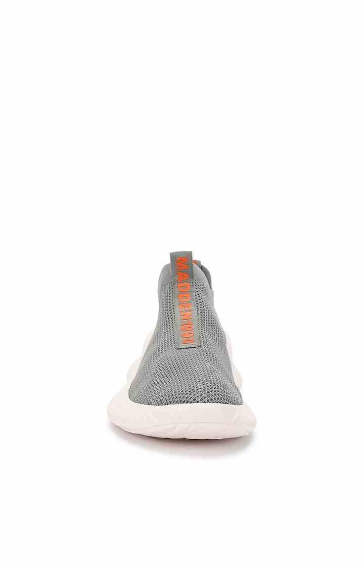 Vantagee Grey Sneakers