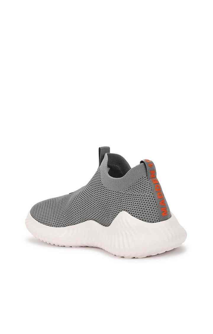 Vantagee Grey Sneakers
