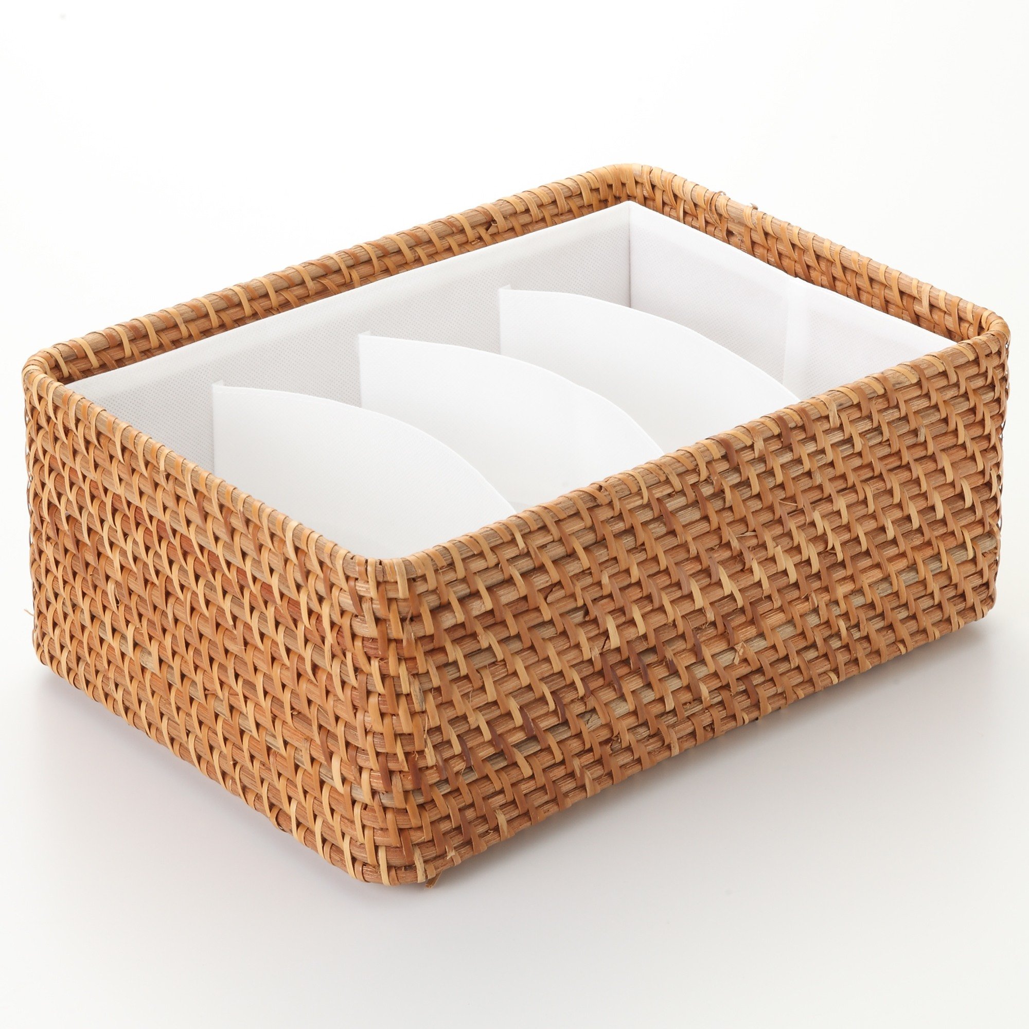 HEIGHT ADJUSTABLE NON-WOVEN FABRIC SEPARATION CASE