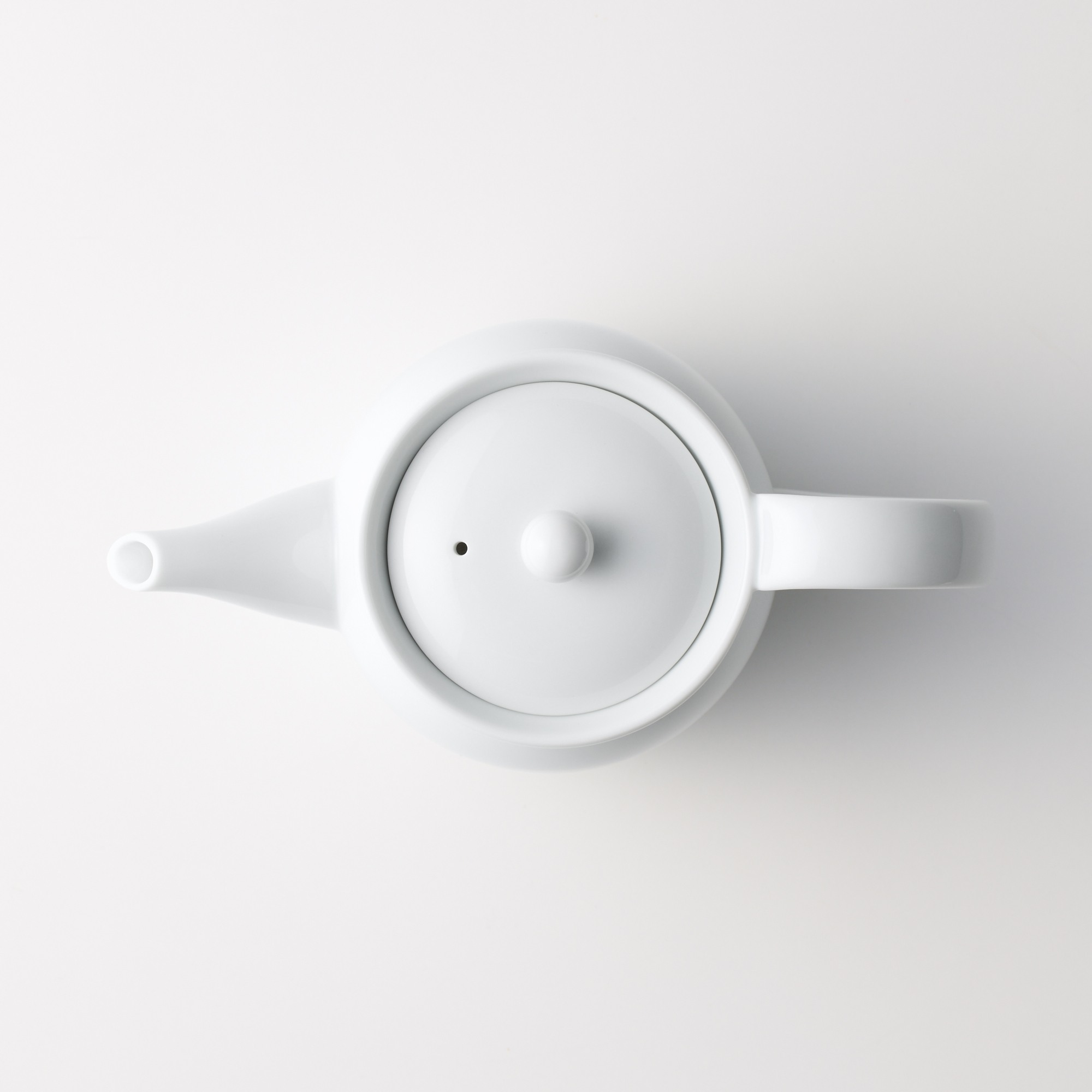 WHITE PORCELAIN TEA POT L