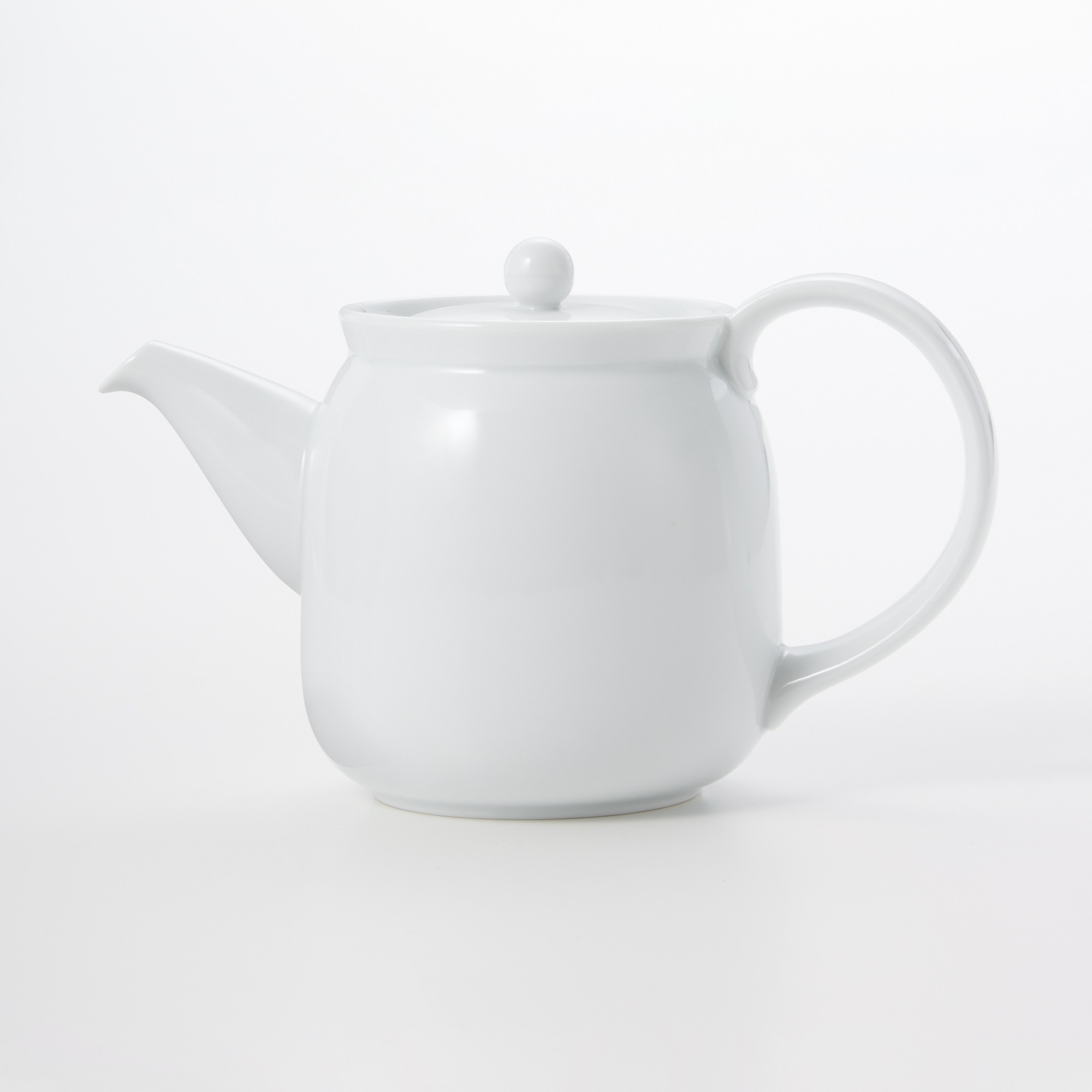 WHITE PORCELAIN TEA POT L