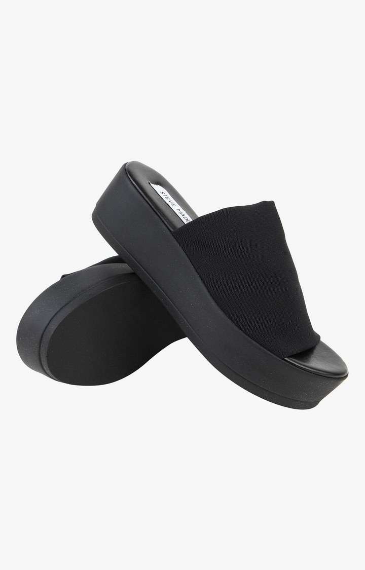 Slinkyy Black Wedges