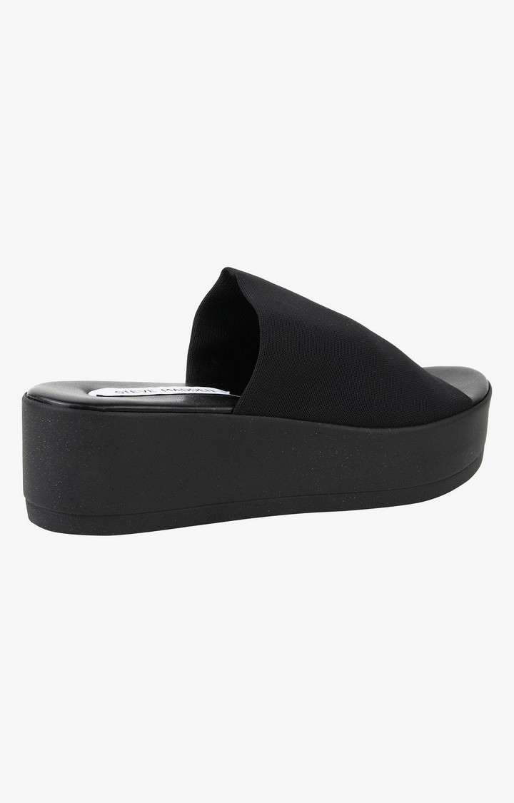 Slinkyy Black Wedges