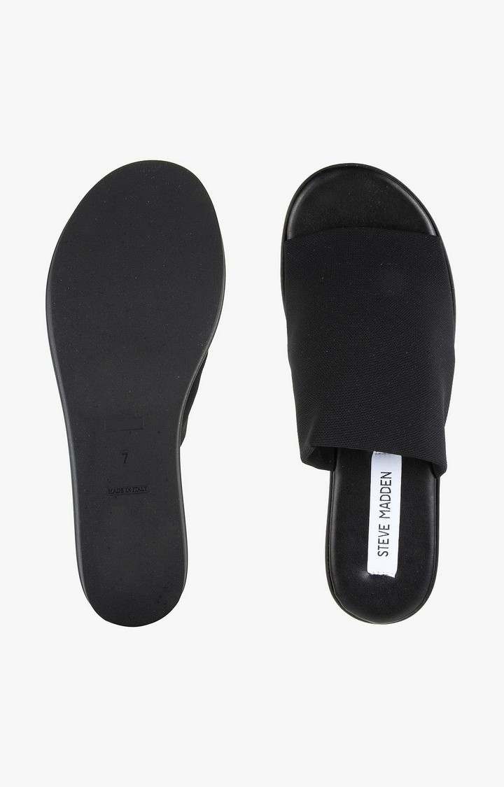 Slinkyy Black Wedges