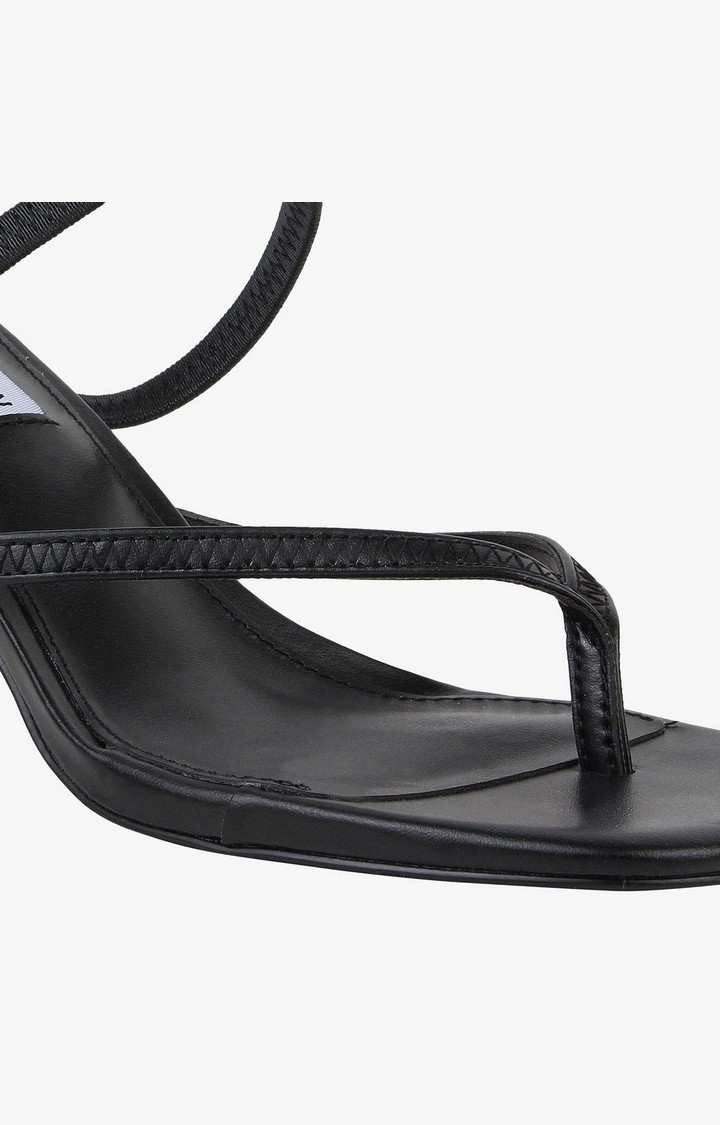 Lenden Black Heel Sandals