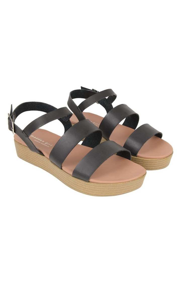 Arisee Black Wedges