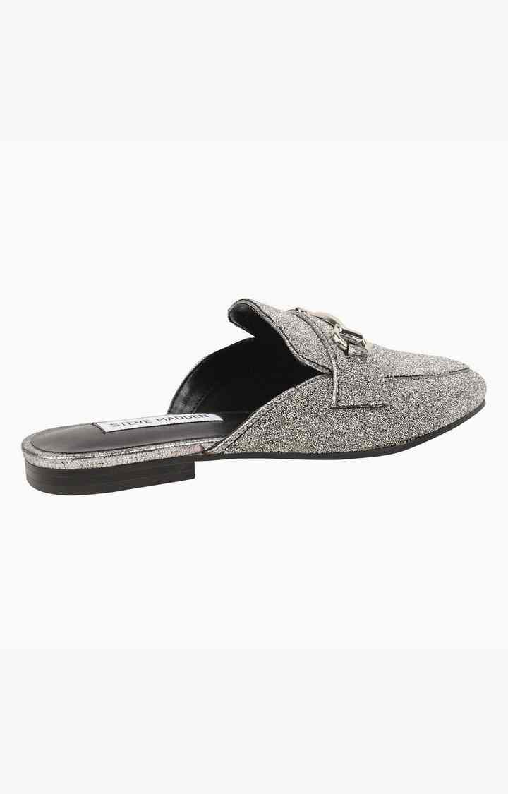 Kori-C Silver Closed Flats & Ballerinas